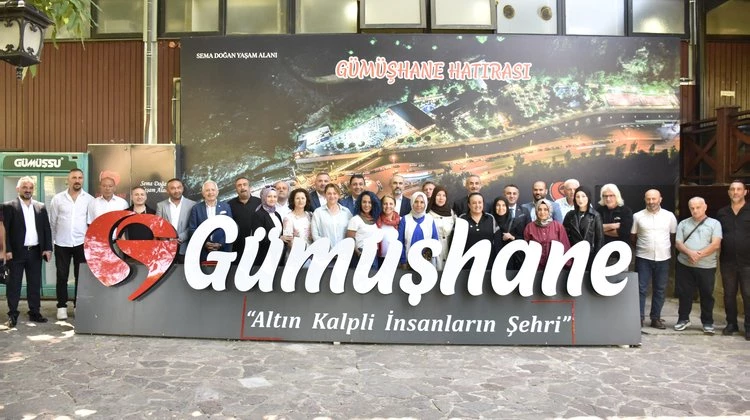 BAŞKANIMIZ, BURSA’DAN GELEN HEMŞEHRİLERİMİZLE BİR ARAYA GELDİ.