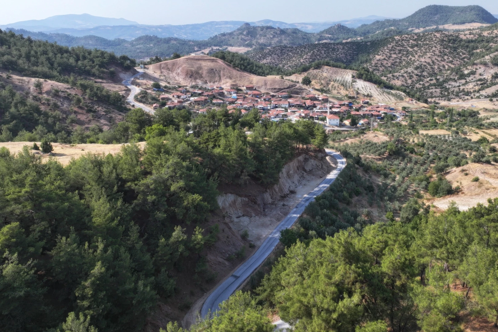 30 yıllık yol sorununa çözüm