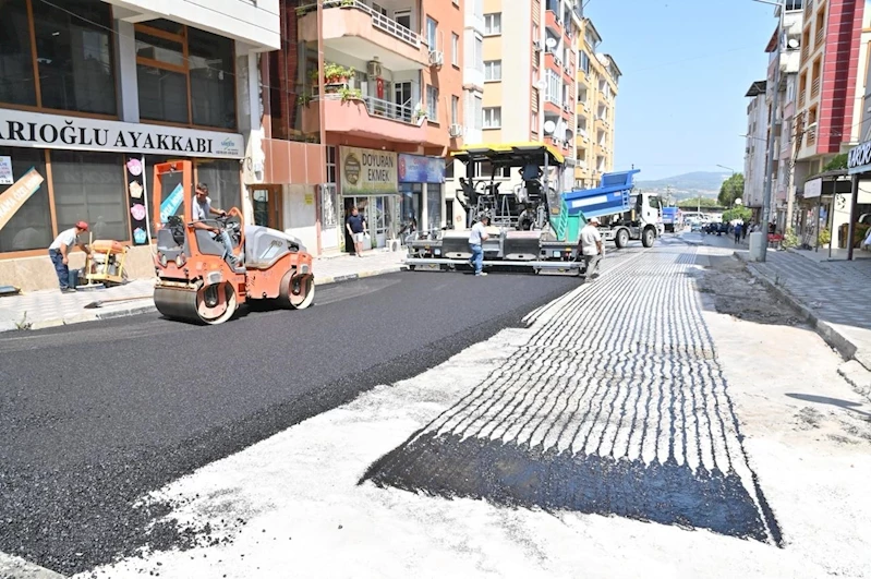Büyükşehir, Soma’da Sıcak Asfalt Çalışmalarını Tamamladı
