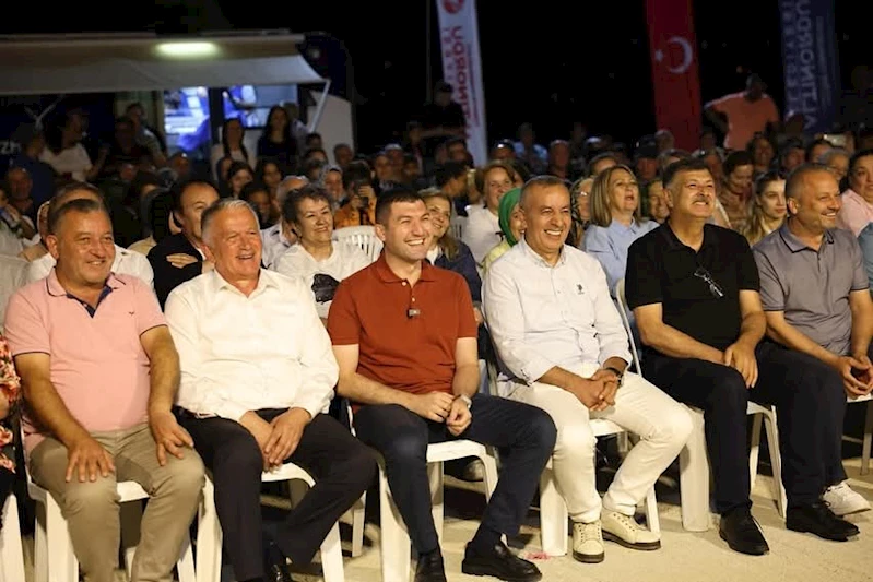 HACILAR VE KAYADİBİ MAHALLELERİNDE YER YERİNDEN OYNADI