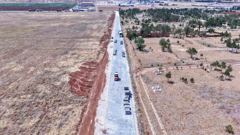 Büyükşehir’den Afşin Mezarlığı ve Bağlı Yollarında Çalışma