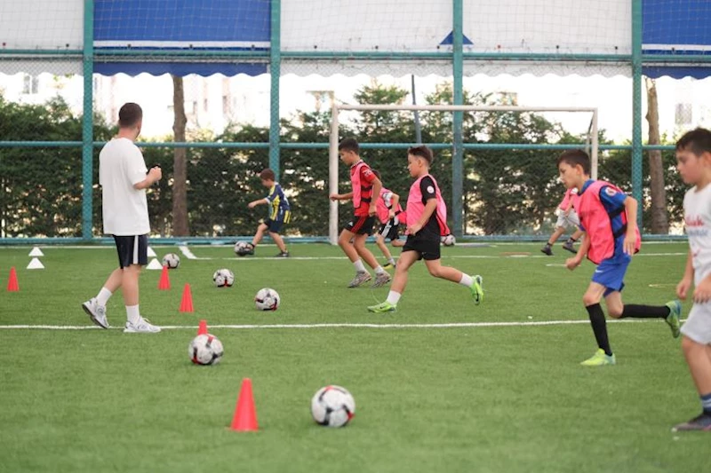 Merkezefendi Belediyesi On Binlerce Vatandaşa Spor Yapma İmkânı Sağlıyor