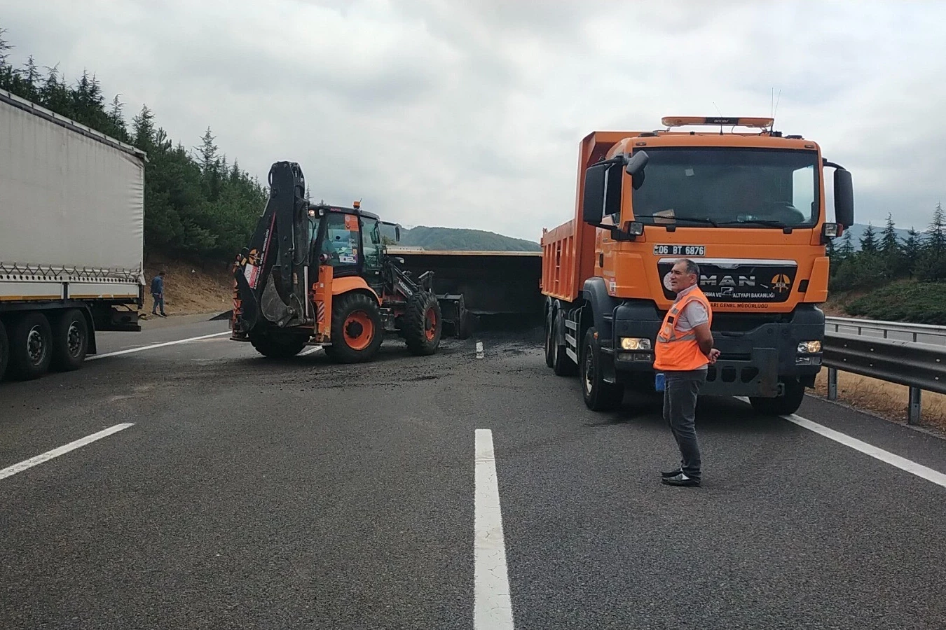 Bolu Dağı Tüneli’nde kaza! İstanbul istikameti trafiğe kapandı!