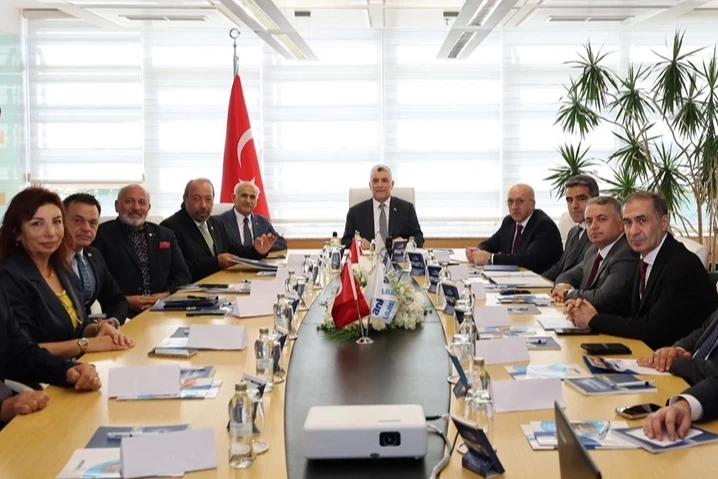 Bakan Bolat’tan Ankara Lojistik Üssü’nde stratejik buluşma