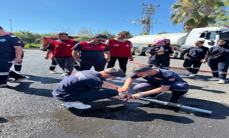 İTFAİYECİLİK VE SİVİL SAVUNMA ÖĞRENCİLERİ, STAJ DÖNEMİNİ BAŞARIYLA TAMAMLADI