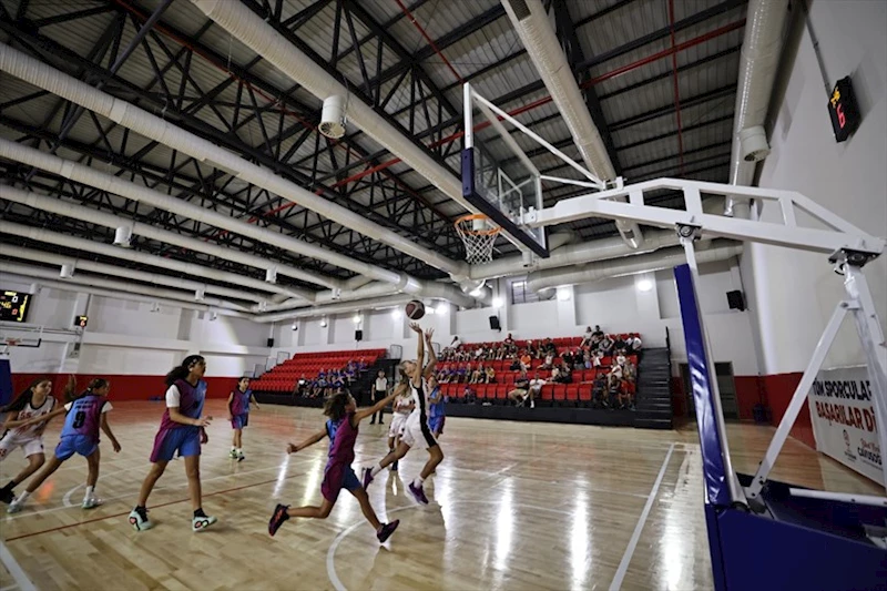 Denizli Büyükşehir’den 30 Ağustos’a özel futbol ve basketbol şöleni