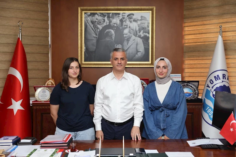 GENÇ ÜRETİCİLER BAŞKANIMIZI MAKAMINDA ZİYARET ETTİ