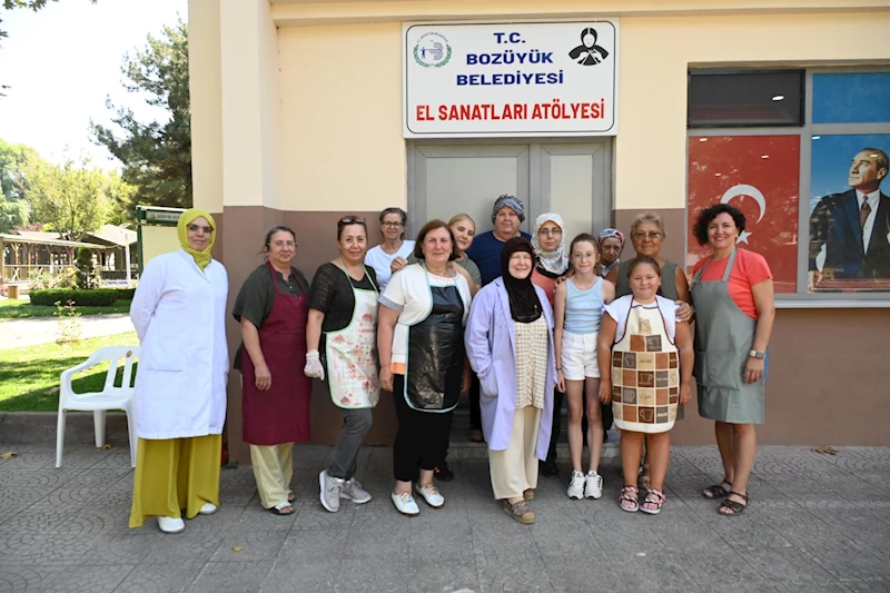 -BOZÜYÜK’TE HANIMLAR AHŞAP BOYAMA ATÖLYESİ’NDE BULUŞTU