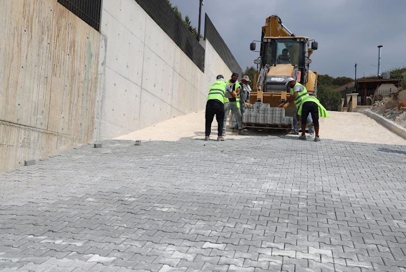 TOROSLAR’DA YOL ATAĞI SÜRÜYOR