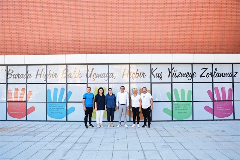 Başkan Çavuşoğlu Engelsiz Spor ve Yaşam Merkezi’nde