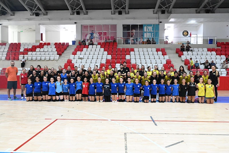 HAZIRLIK MAÇLARINDA DOSTLUK KAZANDI