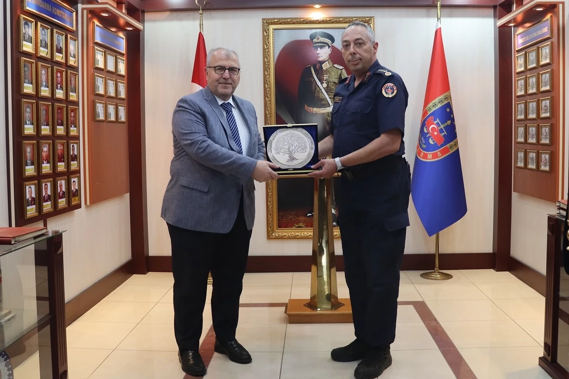 Milletvekili Eldemir’den Bilecik İl Jandarma Komutanı Vanlı’ya ziyaret