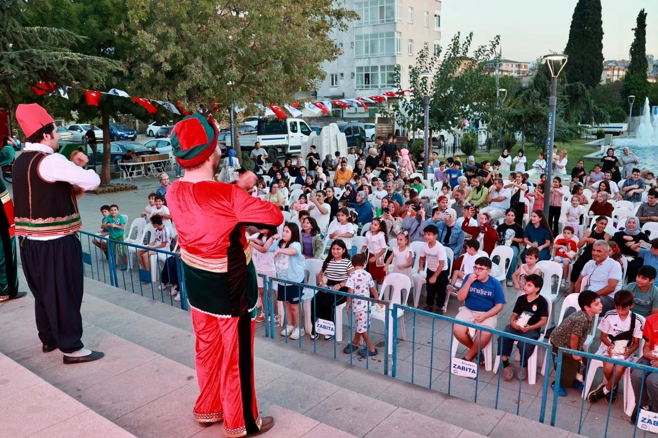 Kocaeli Gebze’de mahalle sineması coşkusu devam ediyor