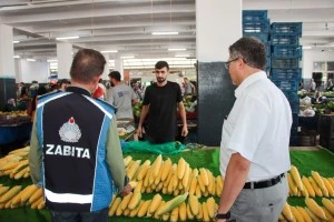 YALOVA BELEDİYESİ’NDEN PAZARYERLERİNDE SIKI DENETİM