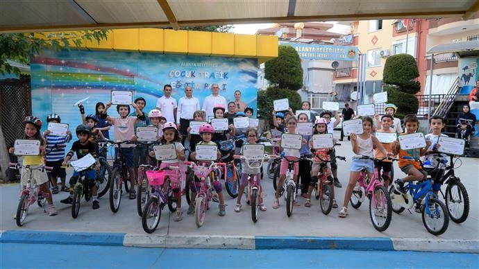 GELECEĞİN BİSİKLETÇİLERİNE SERTİFİKALI EĞİTİM