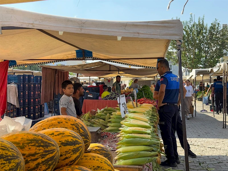 TARSUS’TA PAZAR YERLERİNDE DENETİMLER SÜRÜYOR