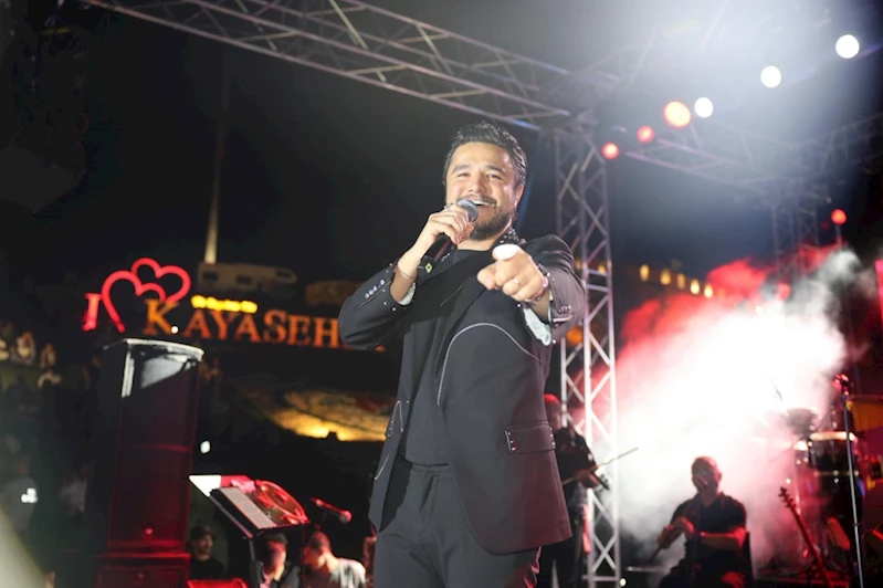 Nevşehir’de Zafer Bayramı Coşkusu Müzikle Yankılandı