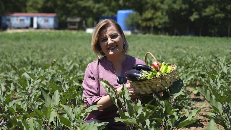 “BELEDİYEMİZİN TARLALARI AŞEVİ’MİZLE İHTİYAÇ SAHİPLERİNİN SOFRASINA ULAŞIYOR”