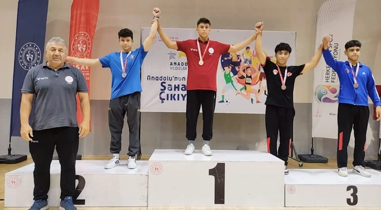 KÜTAHYA BELEDİYESPOR GÜREŞÇİMİZ İBRAHİM SÖNMEZ TÜRKİYE FİNALLERİNE YÜKSELDİ