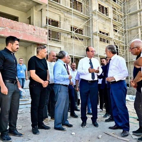 Başkan Geçit, Yeşil Yaşam Evleri (Kentsel Dönüşüm) İnşaatını İnceledi