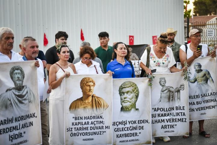 Kültür nöbetinde sıra ASSİM derneklerindeydi