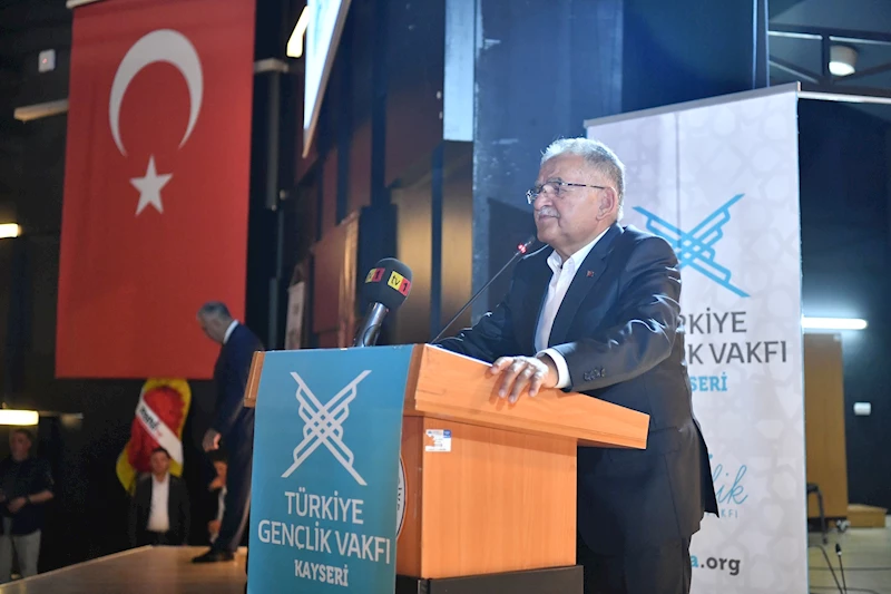 Vali Çiçek ve Başkan Büyükkılıç TÜGVA Yaz Okulu Kapanış Programı’na Katıldı