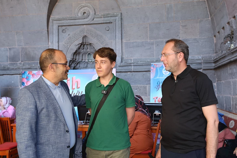 Büyükşehir’in Üniversite Adaylarına Ücretsiz Tercih Desteğine Yoğun İlgi