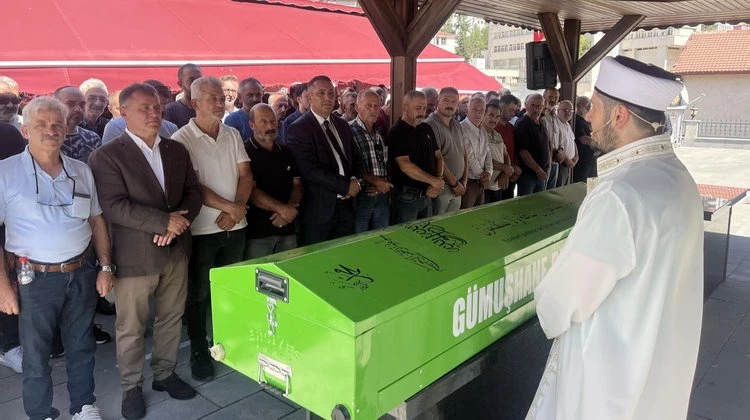 BAŞKANIMIZ, İLİMİZ YAĞLIDERE KÖYÜ SAKİNLERİNDEN SENAYİ DEMİR’İ EBEDİYETE UĞURLADI