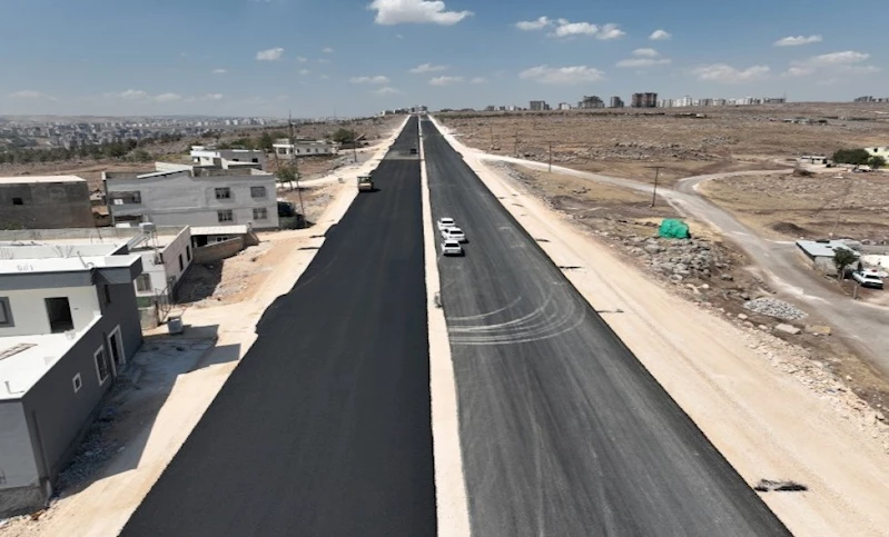 ŞEHİR HASTANESİ YOLUNDA ASFALT SERİMİ HIZLA SÜRÜYOR