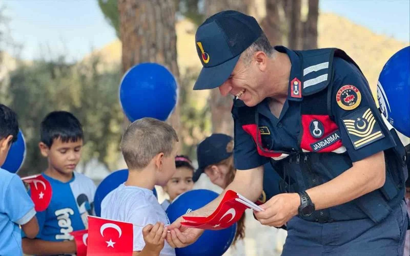 İncirliova’da Jandarma Öğrencilerle Bir Araya Geldi