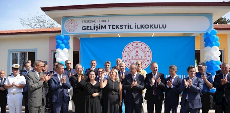 Başkan Sarıkurt Çorlu Gelişim Tekstil İlkokulu`nun Açılış Törenine Katıldı