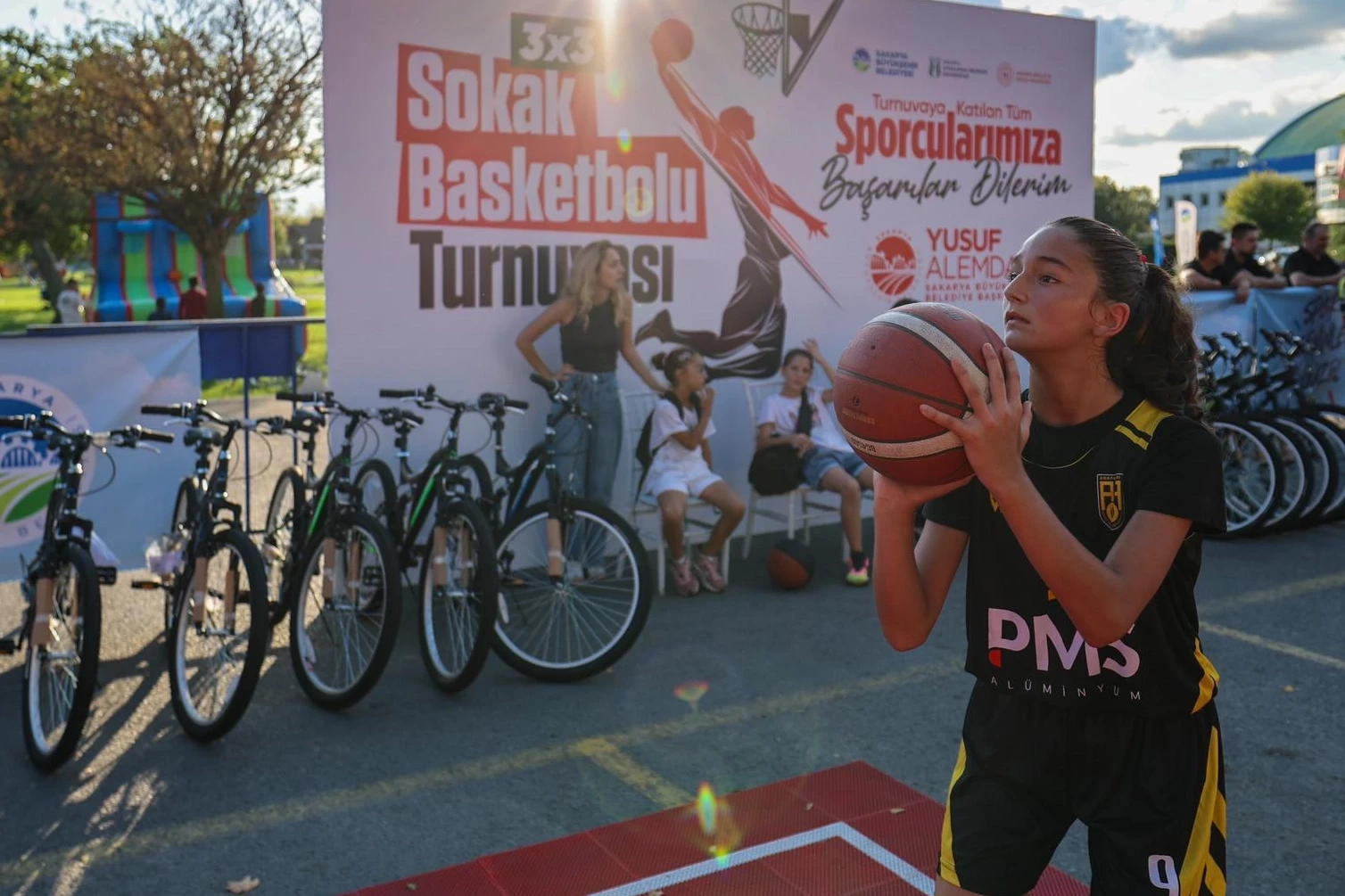 Sakarya’da sokakta basketbol coşkusu