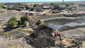 Çınar’da besicilerin su kaynağı göletler onarıldı