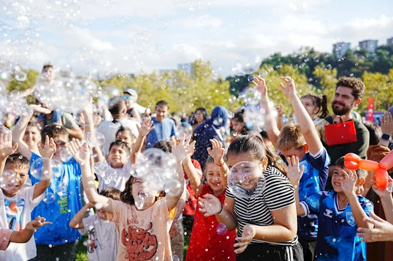 BÜYÜKŞEHİR’DEN OKULA MERHABA ÇOCUK ŞENLİĞİ