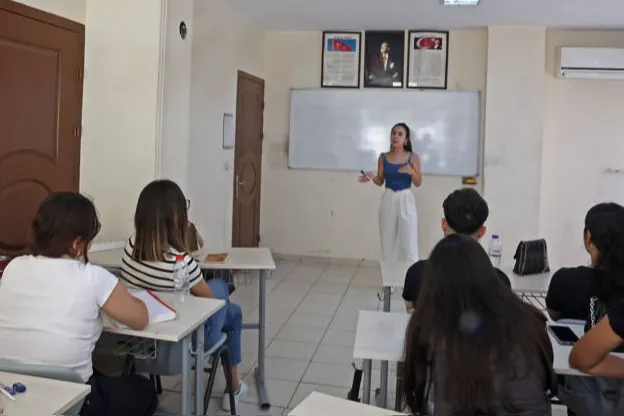 Antalya’da gençler YKS’ye ATABEM’le hazırlanıyor