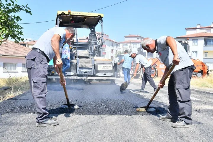 Yeşilyurt Güçlü Ulaşım Yatırımlarıyla Modern Bir Kimliğe Kavuşuyor