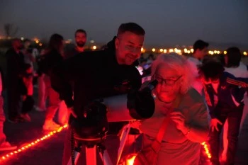 ESKİŞEHİRLİLER YILDIZLARLA BULUŞTU