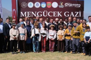 Mengücek Melik Gazi Menzil Okçuluğu Müsabakalarının başlangıç programı