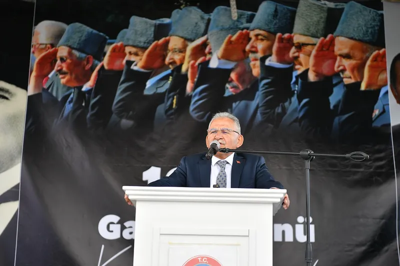 Başkan Büyükkılıç, Gaziler Günü’nde Kahraman Gazilerle Bir Araya Geldi