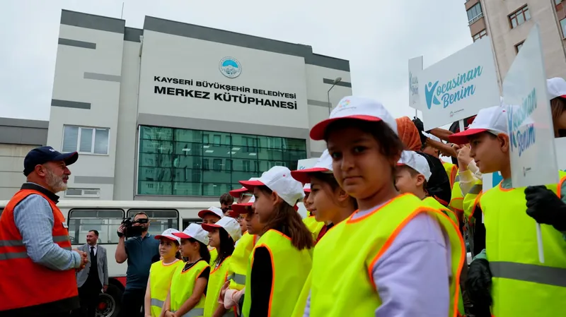 BAŞKAN ÇOLAKBAYRAKDAR: 