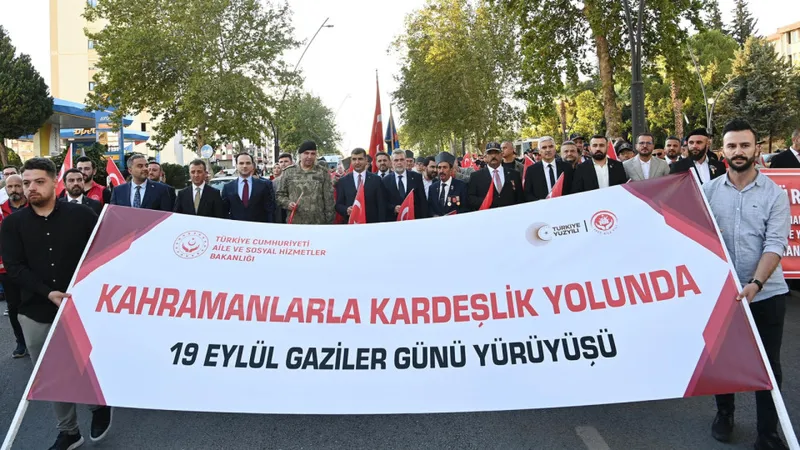 Kahramanmaraş’ta Gaziler Günü Kortej Yürüyüşü Gerçekleştirildi