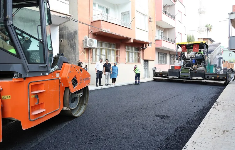 TOZKOPARAN’DA YILLARDIR BEKLENEN ASFALT ÇALIŞMASI TAMAMLANDI