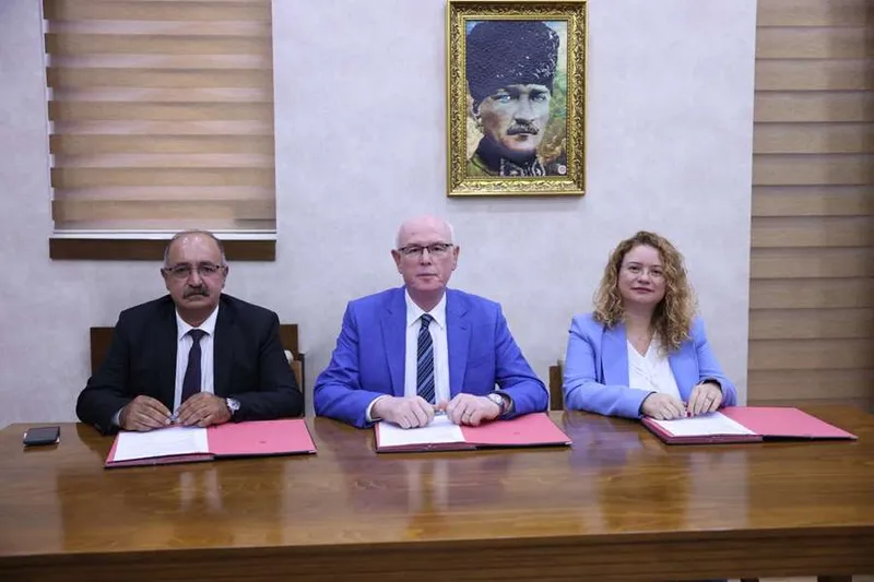 KAZIM KURT: “ZAM ORANLARINI, İNSANA YAKIŞIR BİR YAŞAM İÇİN BELİRLİYORUZ”