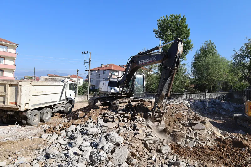Karapürçek Sosyal Gelişim Merkezi’nde çalışmalar başladı