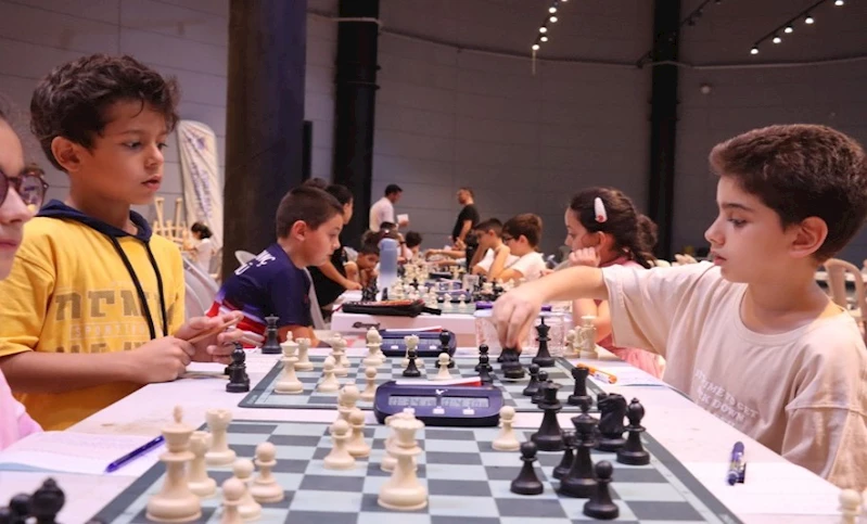 ZAFER BAYRAMI SATRANÇ TURNUVASI SONA ERDİ