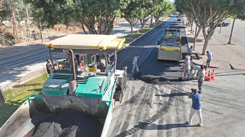 Büyükşehir’den Uncalı Caddesi’ne  modern ve güvenli ulaşım altyapısı