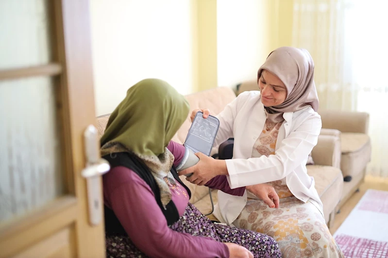 AKSARAY BELEDİYESİ’NDEN 3 BİN 200 HANEYE, AİLE SICAKLIĞINDA HİZMET