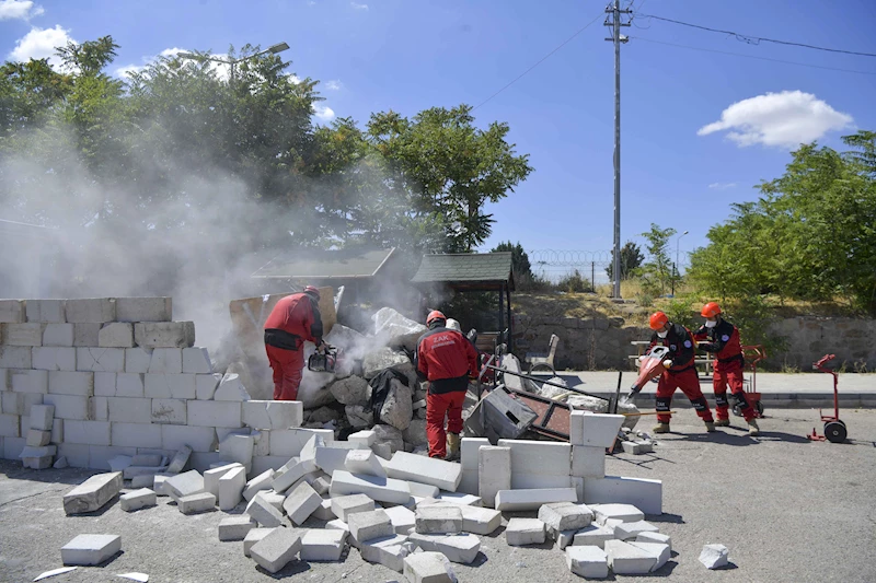 ANKARA ZABITASI ARAMA KURTARMA EKİBİ GÖREVE BAŞLADI