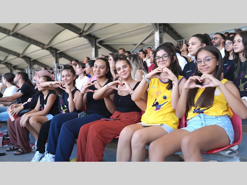 TARSUS’TA MİLLÎ HEYECAN VE ETKİNLİK BİR ARADA YAŞANDI